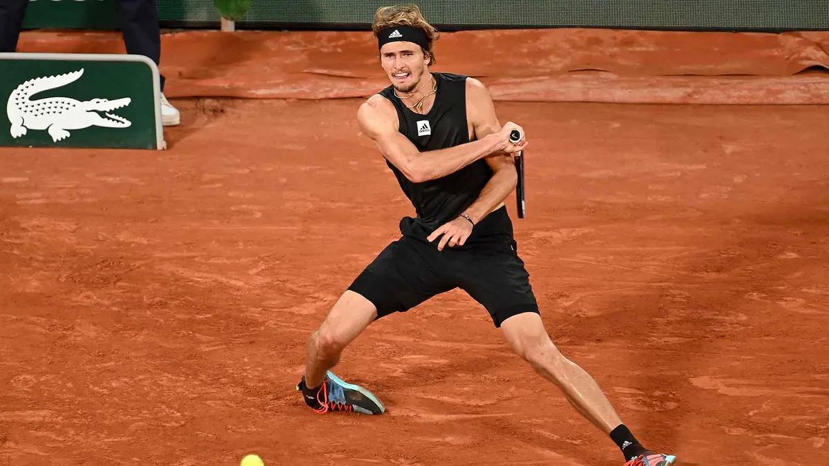 Zverev phẫu thuật đứt dây chằng, không tham dự Wimbledon - Ảnh 1. Zverev phẫu thuật đứt dây chằng, không tham dự Wimbledon - Ảnh 1.