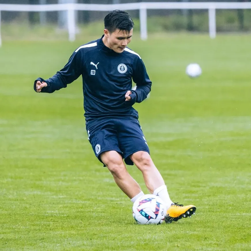 Chủ tịch Pau FC đánh giá cao Quang Hải - Ảnh 2. Chủ tịch Pau FC đánh giá cao Quang Hải - Ảnh 2.