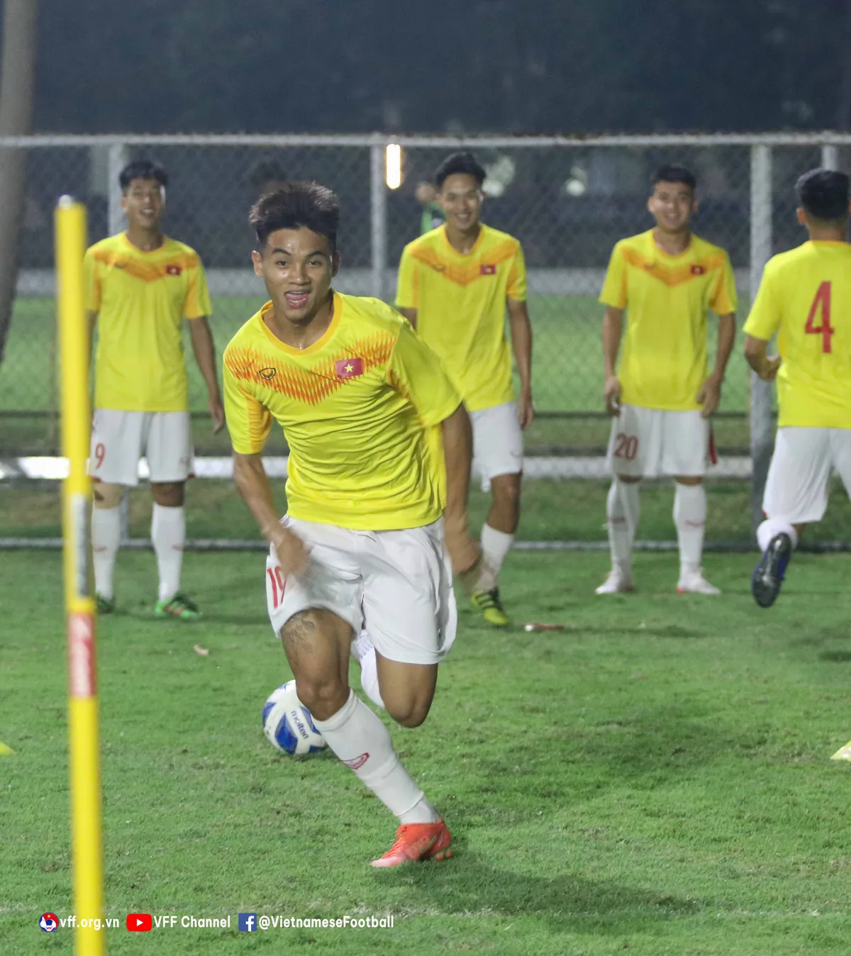 ĐT U19 Việt Nam sẵn sàng cho giải U19 Đông Nam Á 2022 - Ảnh 1. ĐT U19 Việt Nam sẵn sàng cho giải U19 Đông Nam Á 2022 - Ảnh 1.