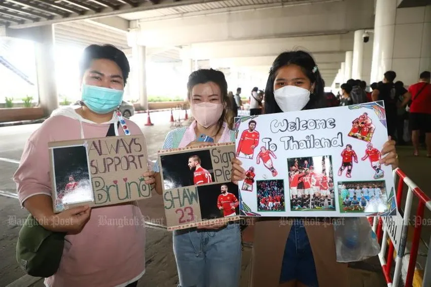 Các cầu thủ Manchester United đã có mặt tại Bangkok - Ảnh 3. Các cầu thủ Manchester United đã có mặt tại Bangkok - Ảnh 3.