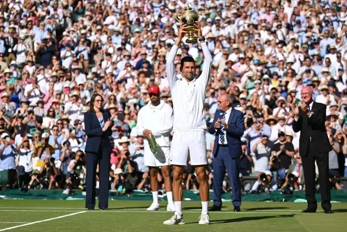 Novak Djokovic vô địch Wimbledon 2022 - Ảnh 3. Novak Djokovic vô địch Wimbledon 2022 - Ảnh 3.