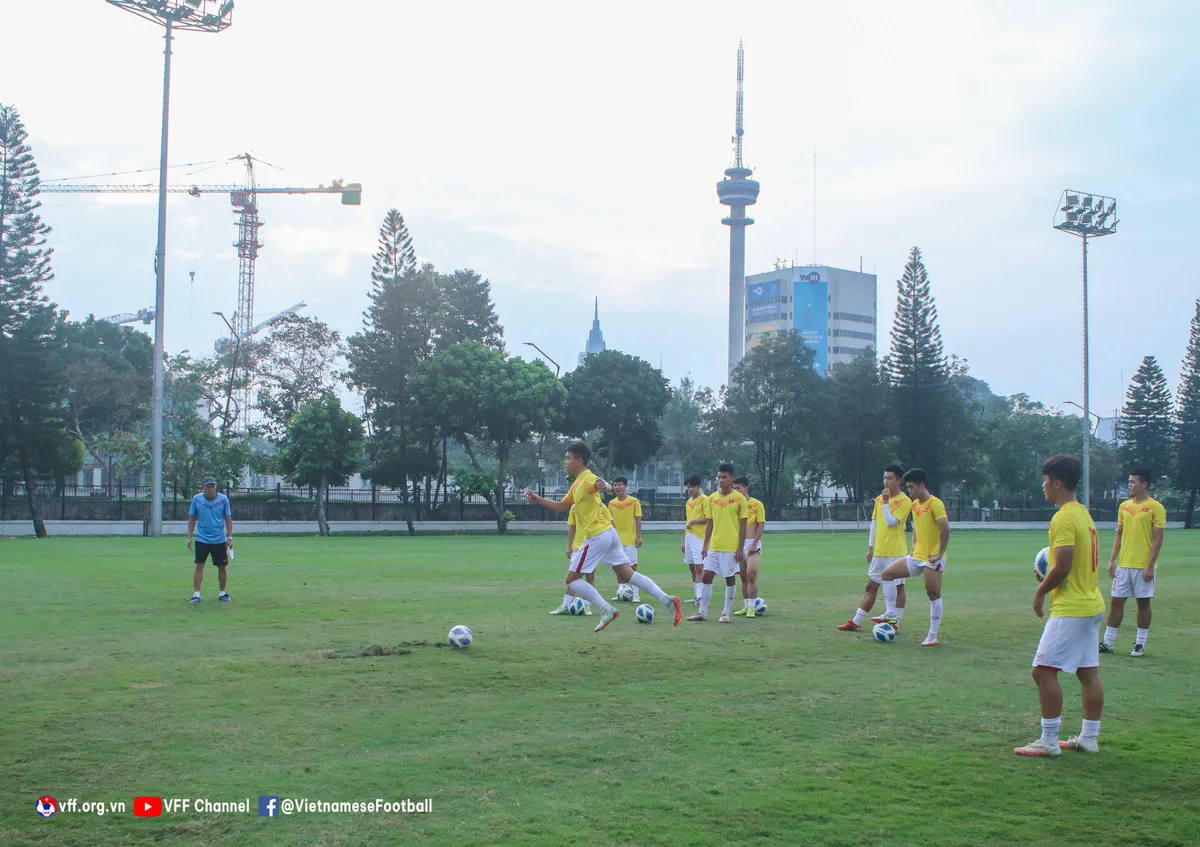 U19 Việt Nam chủ động các phương án chuẩn bị cho trận bán kết gặp Malaysia - Ảnh 2. U19 Việt Nam chủ động các phương án chuẩn bị cho trận bán kết gặp Malaysia - Ảnh 2.