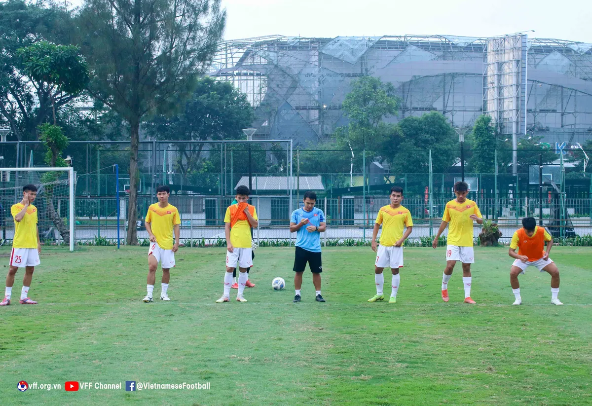 U19 Việt Nam chủ động các phương án chuẩn bị cho trận bán kết gặp Malaysia - Ảnh 10. U19 Việt Nam chủ động các phương án chuẩn bị cho trận bán kết gặp Malaysia - Ảnh 10.