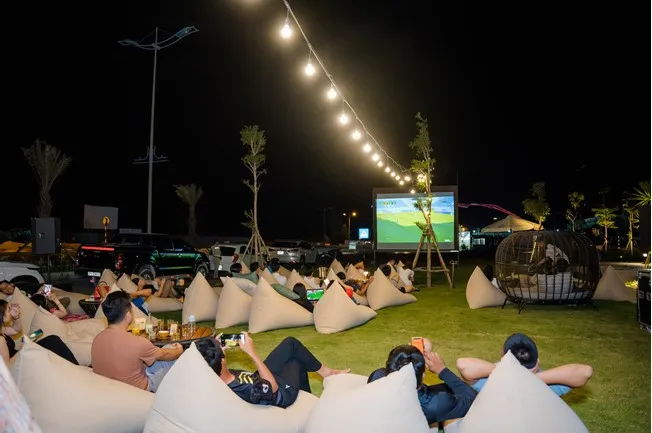 Dự &aacute;n Regal Legend khai trương lễ hội, ra mắt sản phẩm ở Singapore - Ảnh 3.