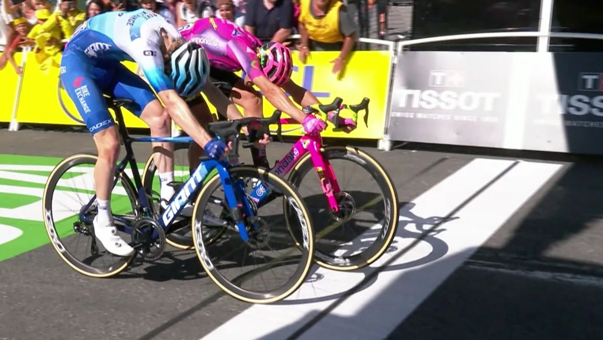 Magnus Cort Nielsen về nhất chặng 10 Tour de France - Ảnh 1. Magnus Cort Nielsen về nhất chặng 10 Tour de France - Ảnh 1.