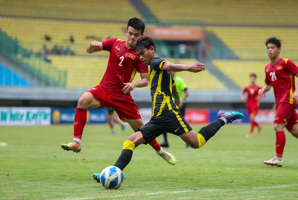 Thua đậm U19 Malaysia, U19 Việt Nam mất vé vào chung kết U19 Đông Nam Á 2022 - Ảnh 2. Thua đậm U19 Malaysia, U19 Việt Nam mất vé vào chung kết U19 Đông Nam Á 2022 - Ảnh 2.