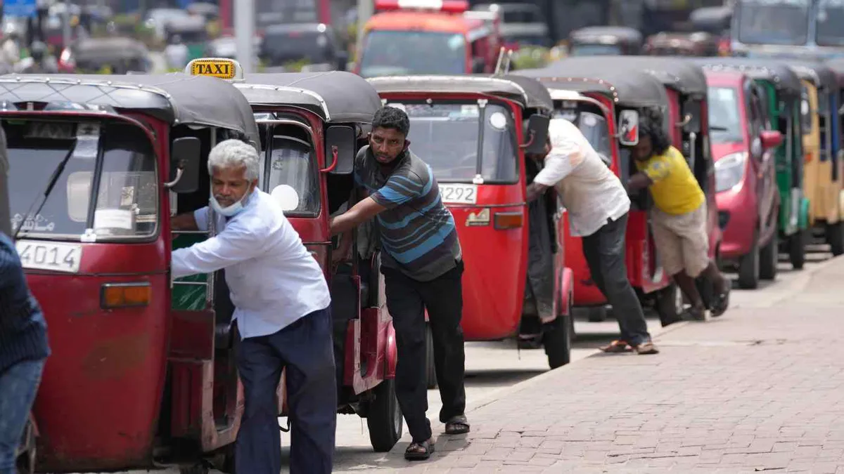 Sri Lanka đàm phán với Nga về việc hỗ trợ nhiên liệu - Ảnh 1.