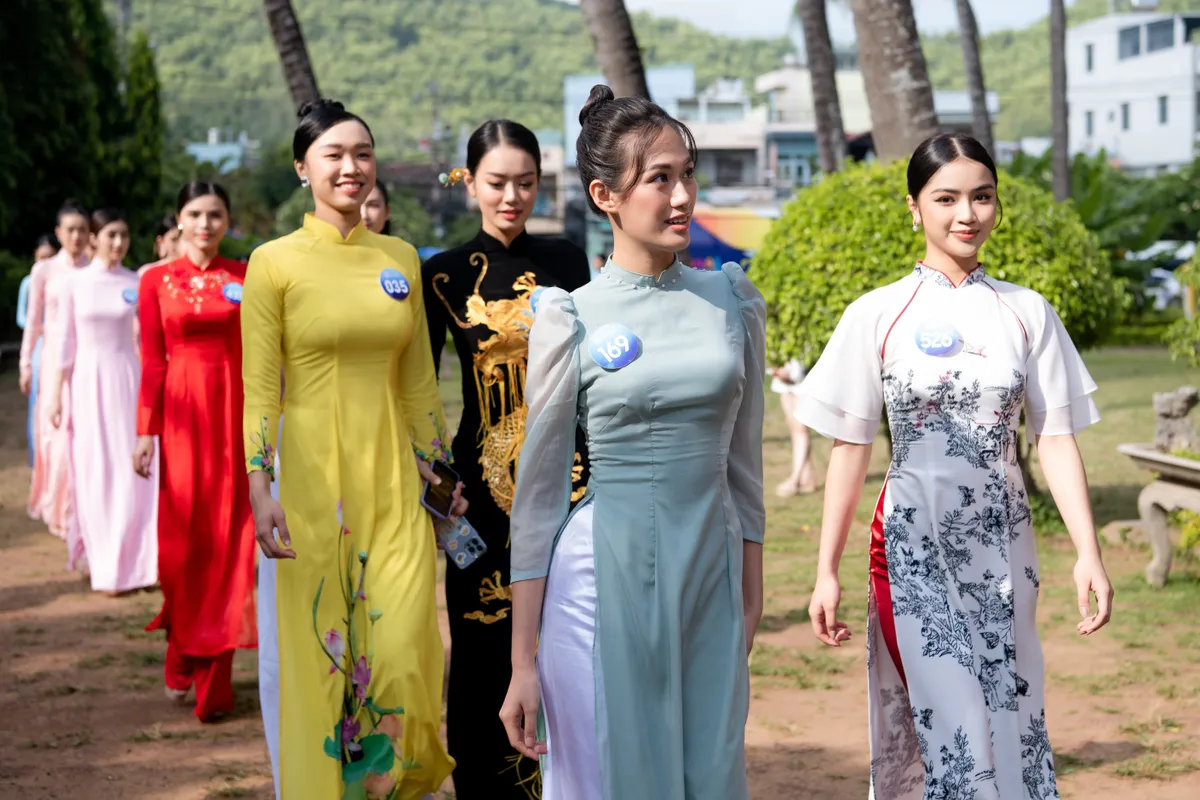 Top 38 vòng Chung kết Miss World Vietnam 2022 hội tụ tại Quy Nhơn - Ảnh 11.