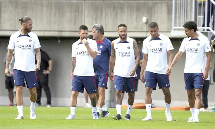 C&aacute;c ng&ocirc;i sao Paris Saint Germain tới Nhật Bản - Ảnh 1.