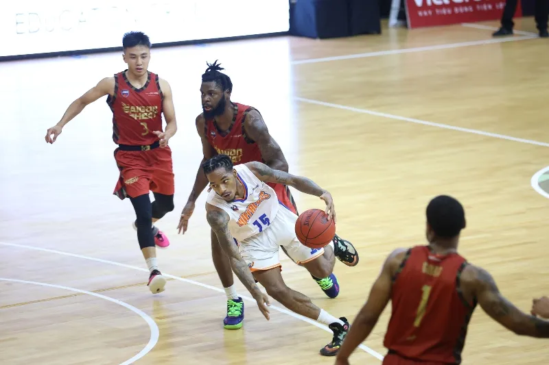 VBA 2022 - Game 22: Saigon Heat tạo nên lịch sử trước Hanoi Buffaloes - Ảnh 1. VBA 2022 - Game 22: Saigon Heat tạo nên lịch sử trước Hanoi Buffaloes - Ảnh 1.