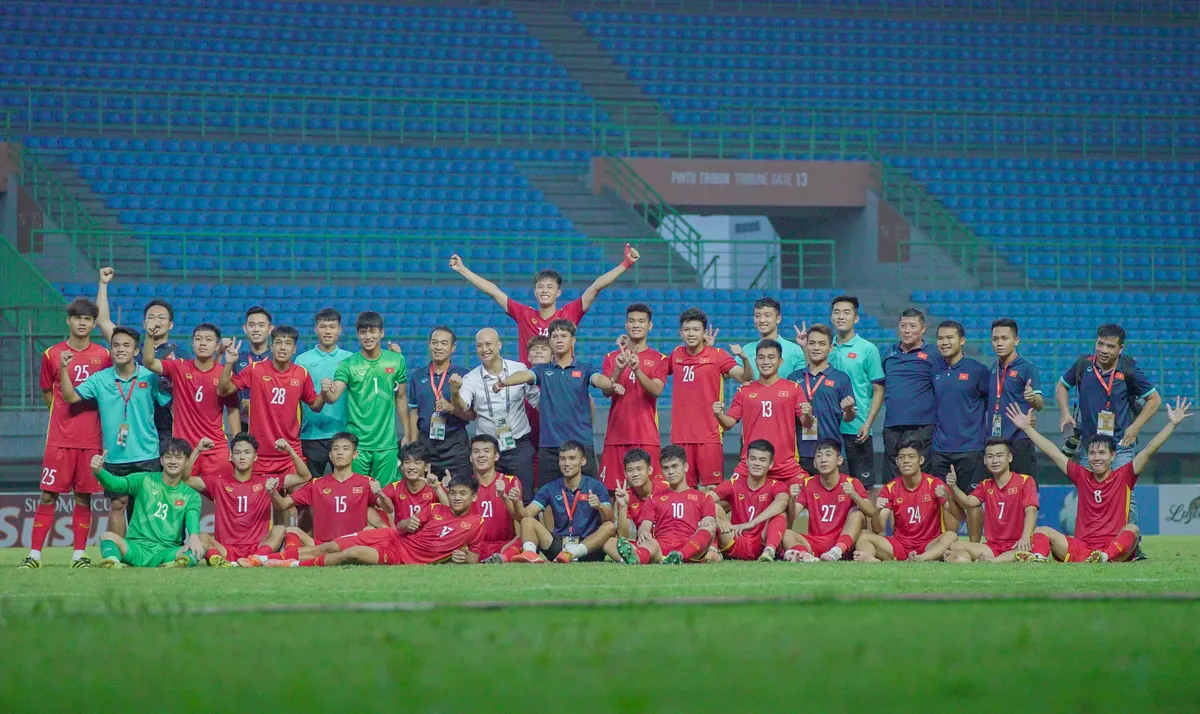 ĐT U20 Việt Nam tập trung chuẩn bị tham dự Vòng loại Cúp bóng đá U20 châu Á 2023 - Ảnh 1. ĐT U20 Việt Nam tập trung chuẩn bị tham dự Vòng loại Cúp bóng đá U20 châu Á 2023 - Ảnh 1.