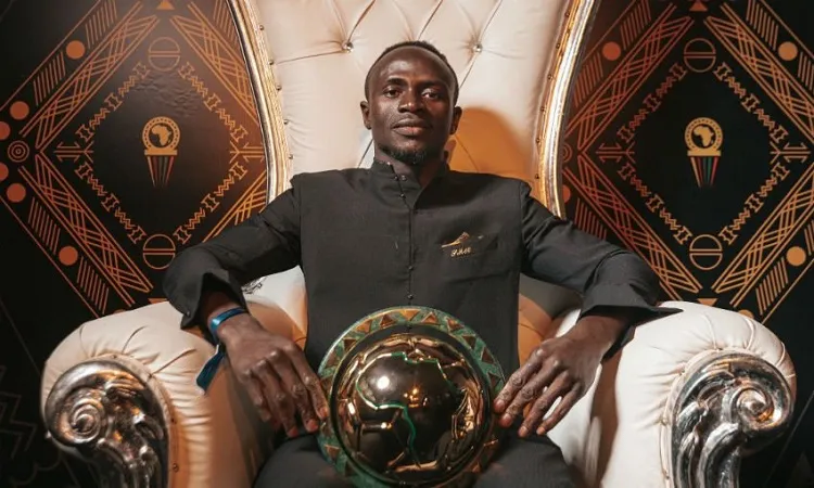 Sadio Mane giành giải Cầu thủ xuất sắc nhất châu Phi - Ảnh 2. Sadio Mane giành giải Cầu thủ xuất sắc nhất châu Phi - Ảnh 2.