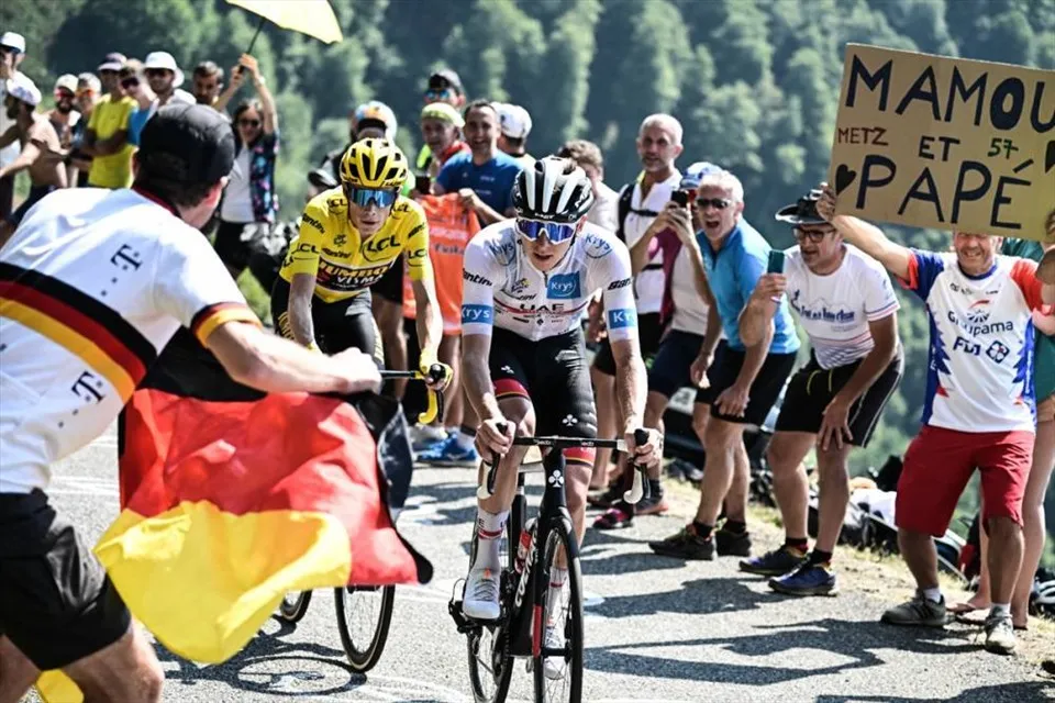 Jonas Vingegaard về nhất chặng 18 Tour de France - Ảnh 3. Jonas Vingegaard về nhất chặng 18 Tour de France - Ảnh 3.