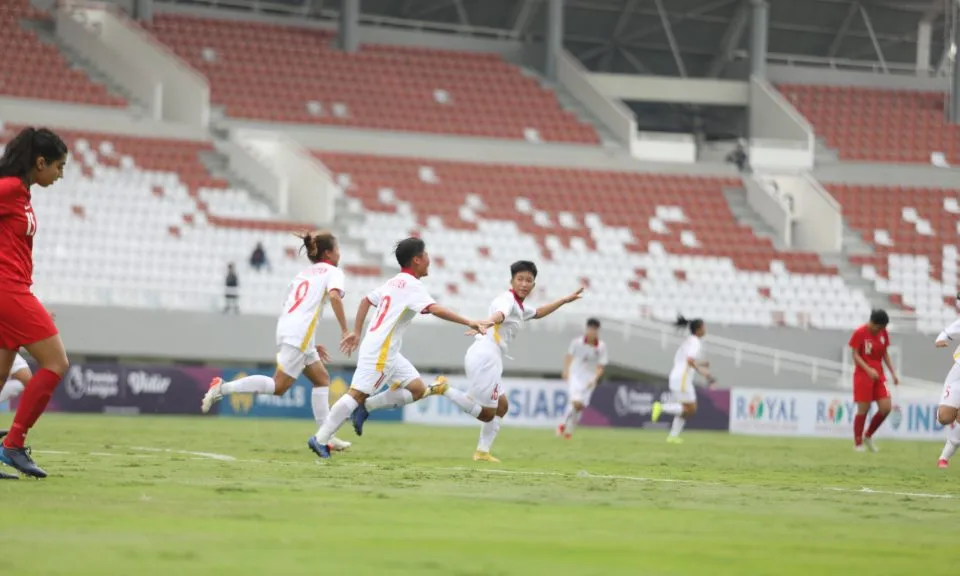 Giải U18 nữ Đông Nam Á 2022: ĐT nữ U18 Việt Nam ghi 9 bàn trong trận ra quân - Ảnh 2. Giải U18 nữ Đông Nam Á 2022: ĐT nữ U18 Việt Nam ghi 9 bàn trong trận ra quân - Ảnh 2.