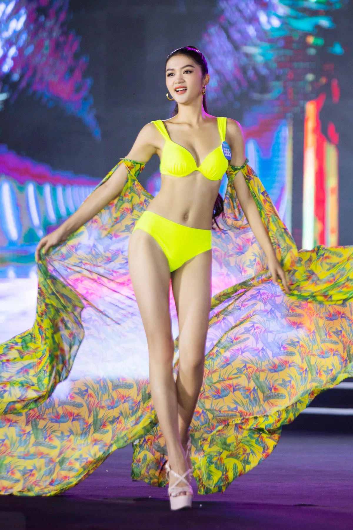 Top 3 Miss World Vietnam 2019 trình diễn bikini cực gắt cùng 38 thí sinh - Ảnh 17.