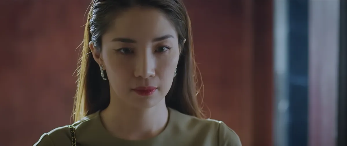 Thương ng&agrave;y nắng về 2 - Tập 50: Chủ tịch Ho&agrave;ng Long bất ngờ tỉnh lại - Ảnh 2.