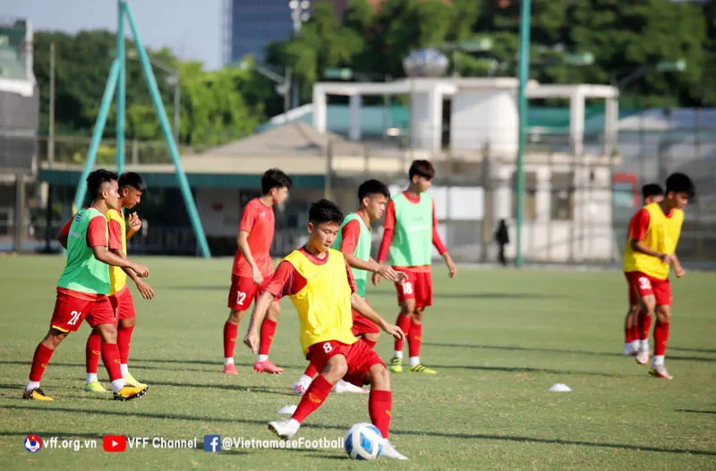 HLV Đinh Thế Nam hi vọng U20 Việt Nam sẽ được cải thiện về tâm lý và bản lĩnh thi đấu - Ảnh 5. HLV Đinh Thế Nam hi vọng U20 Việt Nam sẽ được cải thiện về tâm lý và bản lĩnh thi đấu - Ảnh 5.