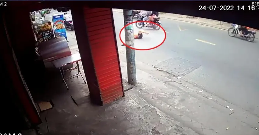 Đuổi theo kẻ trộm xe m&aacute;y, c&ocirc; g&aacute;i 19 tuổi ng&atilde; lăn ra đường - Ảnh 2.