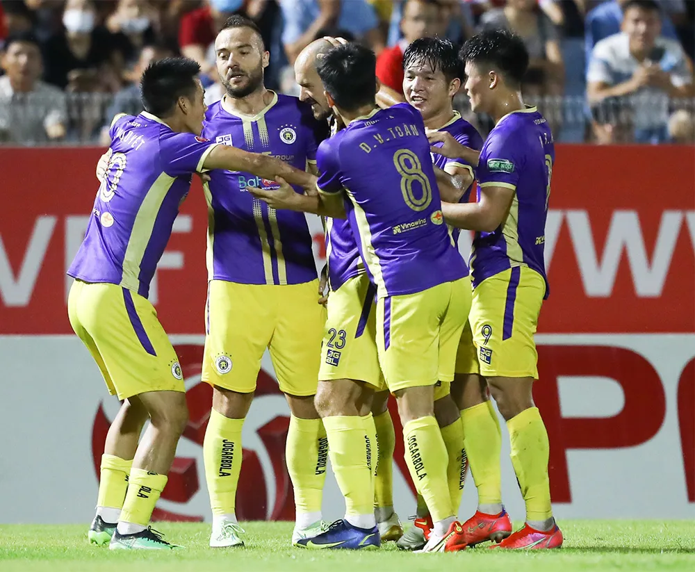 Lịch thi đấu và trực tiếp vòng 10 V.League 2022 trên VTV: Tâm điểm CLB Hà Nội vs Sông Lam Nghệ An - Ảnh 3. Lịch thi đấu và trực tiếp vòng 10 V.League 2022 trên VTV: Tâm điểm CLB Hà Nội vs Sông Lam Nghệ An - Ảnh 3.