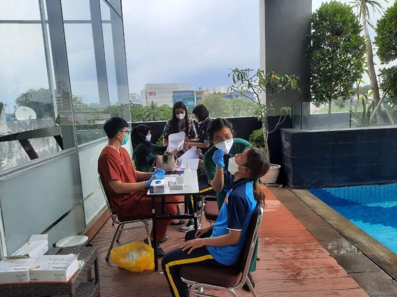 ĐT nữ U18 Việt Nam tập nhẹ sau trận thắng Indonesia - Ảnh 1. ĐT nữ U18 Việt Nam tập nhẹ sau trận thắng Indonesia - Ảnh 1.