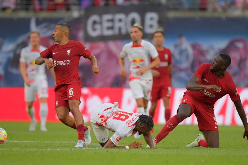 RB Salzburg giành chiến thắng trong trận giao hữu với Liverpool - Ảnh 2. RB Salzburg giành chiến thắng trong trận giao hữu với Liverpool - Ảnh 2.