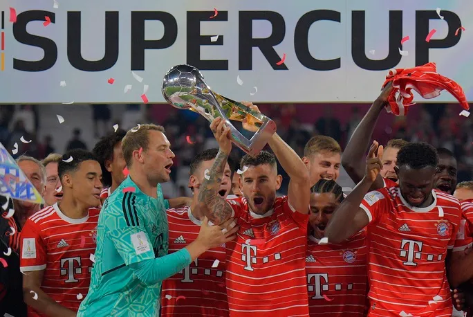 Bayern Munich năm thứ 10 giành siêu cúp Đức - Ảnh 9. Bayern Munich năm thứ 10 giành siêu cúp Đức - Ảnh 9.