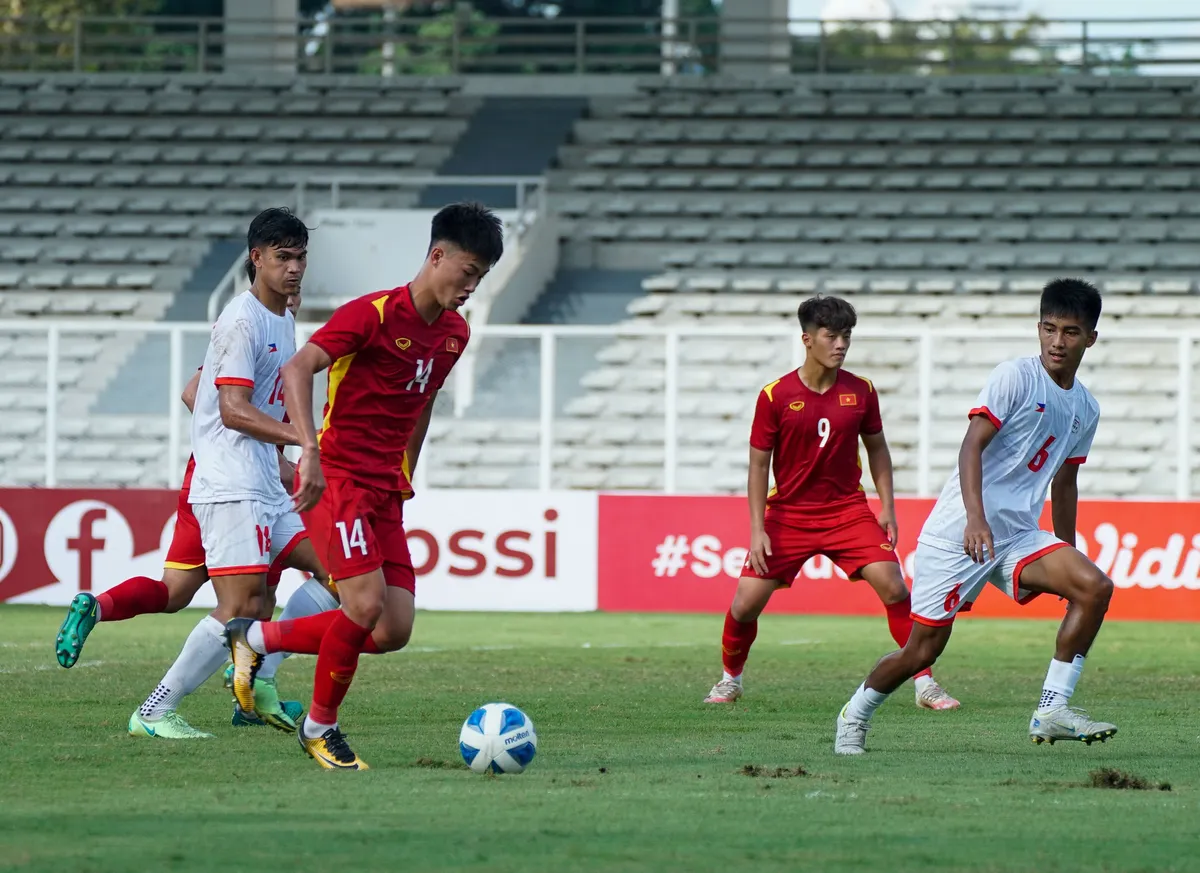 ĐT U19 Việt Nam 4-1 ĐT U19 Philippines: Chiến thắng thuyết phục - Ảnh 3. ĐT U19 Việt Nam 4-1 ĐT U19 Philippines: Chiến thắng thuyết phục - Ảnh 3.