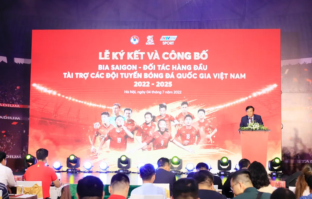VFF công bố đối tác hàng đầu, tài trợ cho các ĐT Việt Nam trong 3 năm - Ảnh 1. VFF công bố đối tác hàng đầu, tài trợ cho các ĐT Việt Nam trong 3 năm - Ảnh 1.