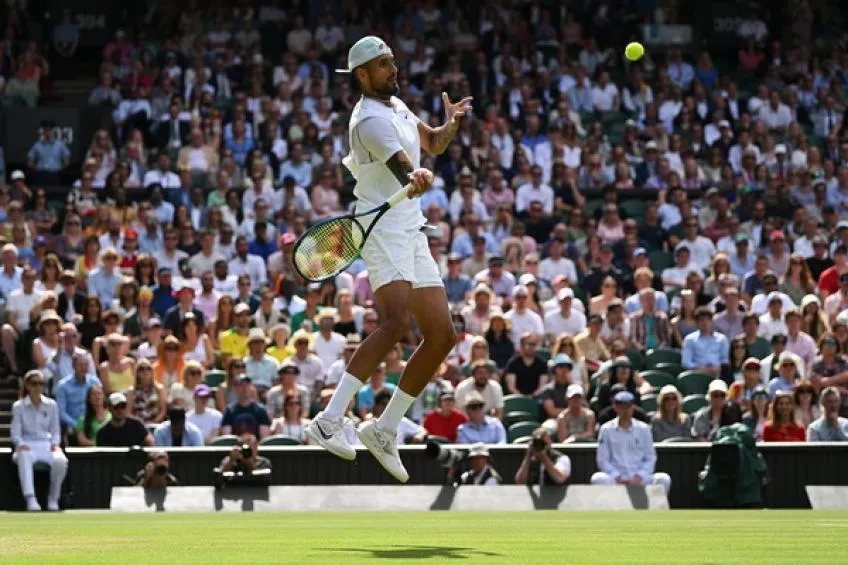 Nick Kyrgios đối đầu với Cristian Garin tại tứ kết Wimbledon - Ảnh 1. Nick Kyrgios đối đầu với Cristian Garin tại tứ kết Wimbledon - Ảnh 1.