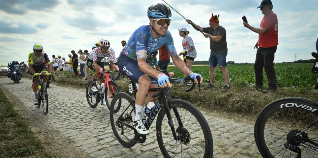 Simon Clarke về nhất chặng 5 Tour de France 2022 - Ảnh 1. Simon Clarke về nhất chặng 5 Tour de France 2022 - Ảnh 1.