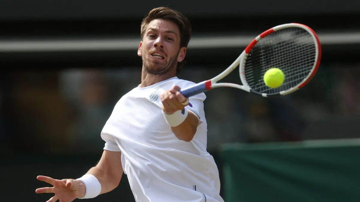 Novak Djokovic có lần thứ 8 vào chung kết Wimbledon - Ảnh 1. Novak Djokovic có lần thứ 8 vào chung kết Wimbledon - Ảnh 1.
