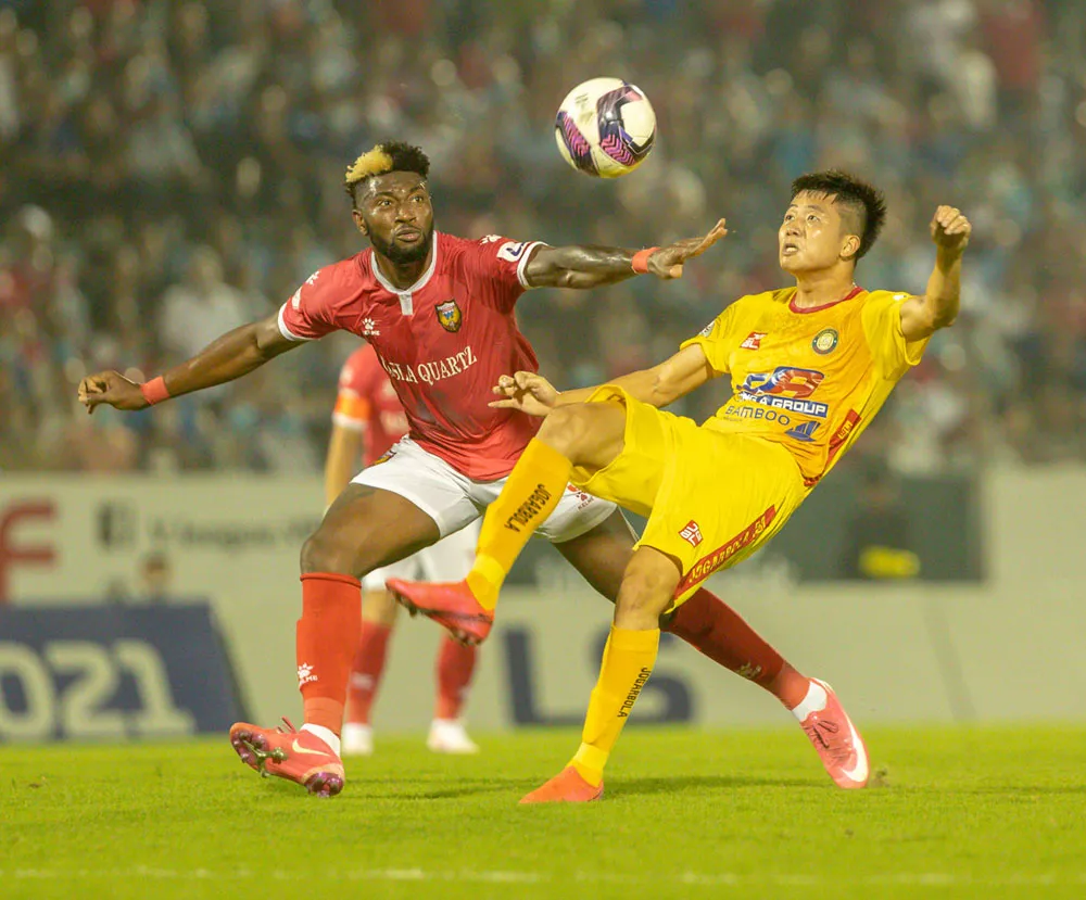 Đông Á Thanh Hóa vs Hồng Lĩnh Hà Tĩnh: 18h00 hôm nay (12/8) trực tiếp trên VTV5 - Ảnh 3. Đông Á Thanh Hóa vs Hồng Lĩnh Hà Tĩnh: 18h00 hôm nay (12/8) trực tiếp trên VTV5 - Ảnh 3.