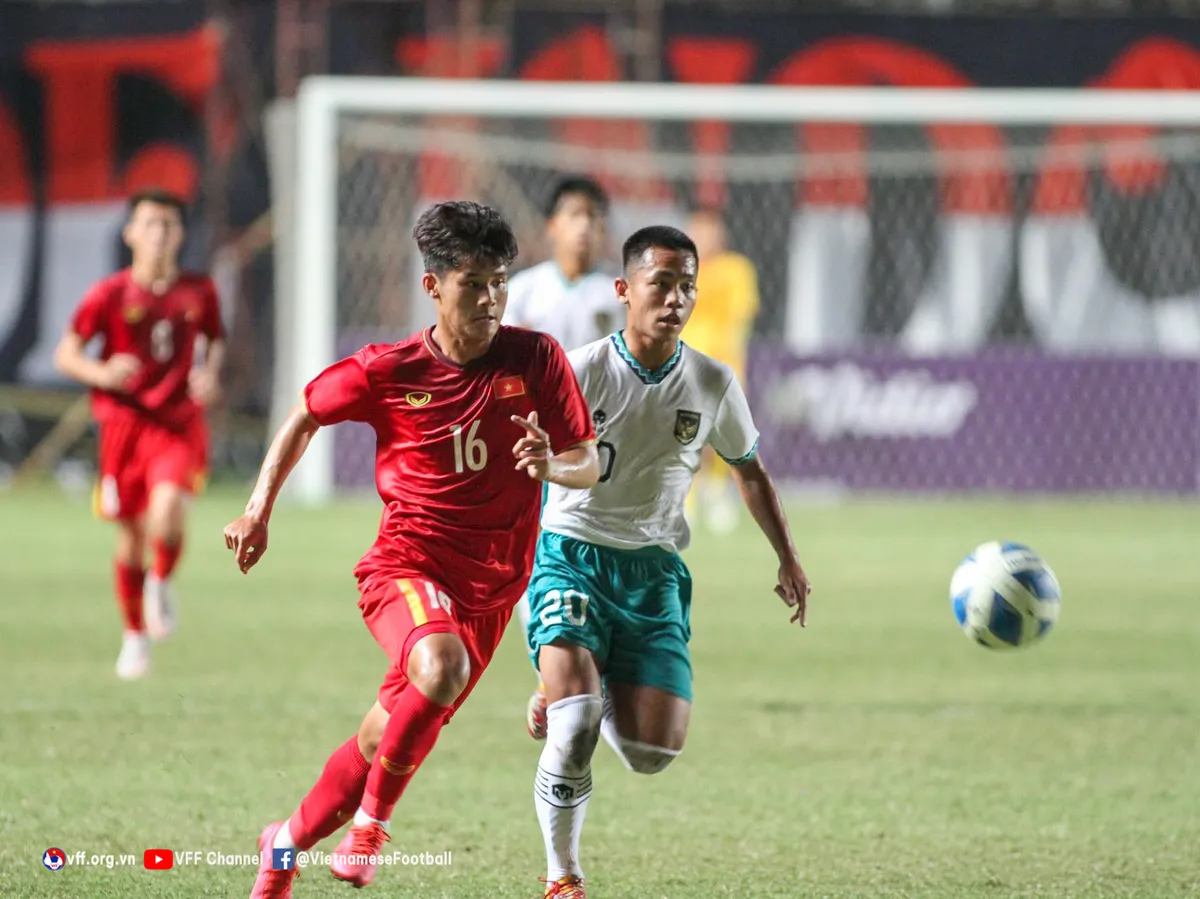 Thua 0-1 trong trận chung kết, U16 Việt Nam giành HCB tại giải U16 Đông Nam Á 2022 - Ảnh 5. Thua 0-1 trong trận chung kết, U16 Việt Nam giành HCB tại giải U16 Đông Nam Á 2022 - Ảnh 5.