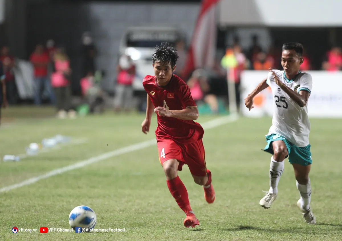 Thua 0-1 trong trận chung kết, U16 Việt Nam giành HCB tại giải U16 Đông Nam Á 2022 - Ảnh 7. Thua 0-1 trong trận chung kết, U16 Việt Nam giành HCB tại giải U16 Đông Nam Á 2022 - Ảnh 7.
