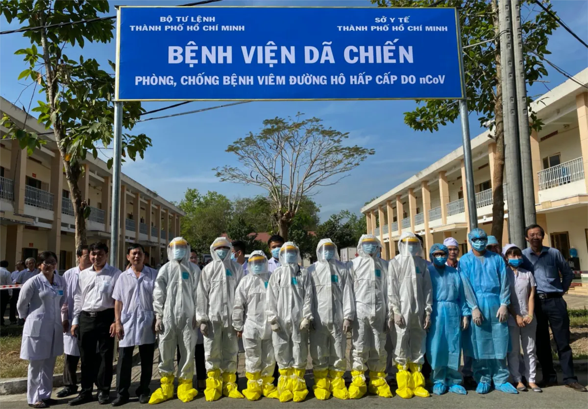 Sẵn sàng công tác thu dung, điều trị COVID-19 trong tình hình dịch bệnh gia tăng - Ảnh 1. Sẵn sàng công tác thu dung, điều trị COVID-19 trong tình hình dịch bệnh gia tăng - Ảnh 1.
