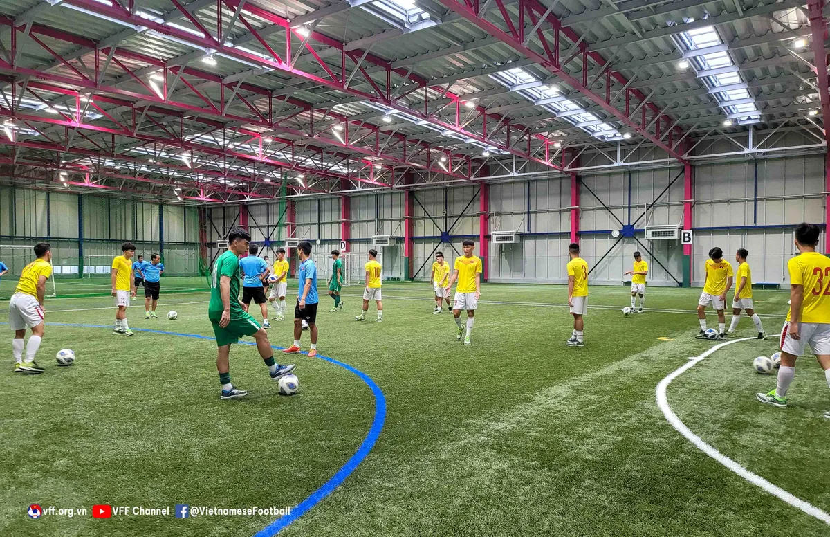 ĐT U20 Việt Nam đã đến Nhật Bản, tích cực tập hồi phục và củng cố thể lực - Ảnh 11. ĐT U20 Việt Nam đã đến Nhật Bản, tích cực tập hồi phục và củng cố thể lực - Ảnh 11.