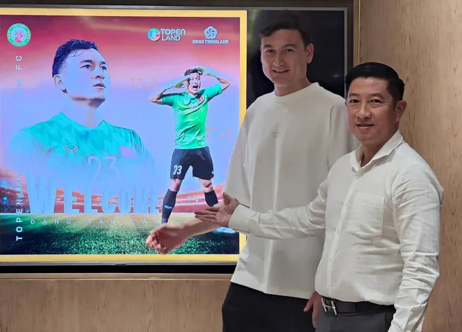 Chuyển nhượng V.League 2022: Đặng Văn Lâm gia nhập Topenland Bình Định - Ảnh 1.