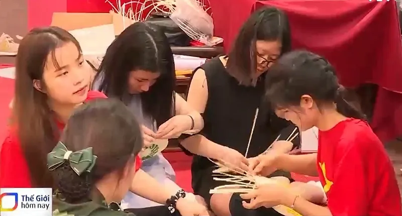 G&oacute;c Việt Nam giữa thao trường Alabino - Ảnh 1.