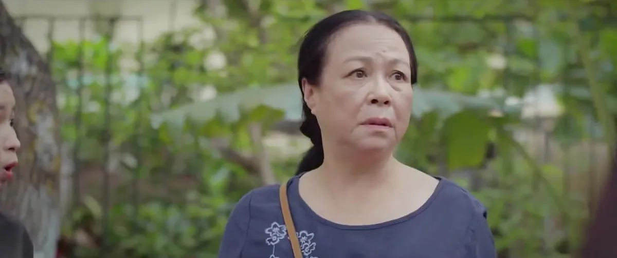 Thương ng&agrave;y nắng về 2 - Tập 53: B&agrave; Nga trở bệnh nặng, th&ecirc;m chứng hoang tưởng - Ảnh 6.