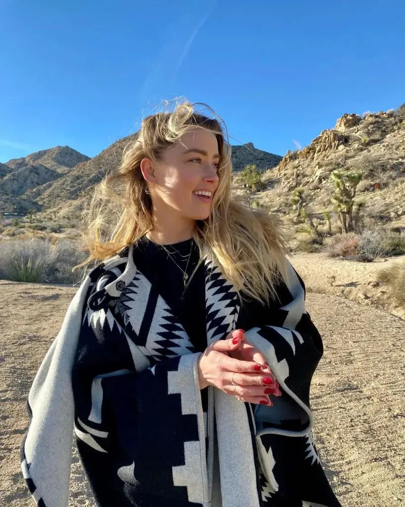 Amber Heard âm thầm bán nhà hậu thua kiện - Ảnh 3.