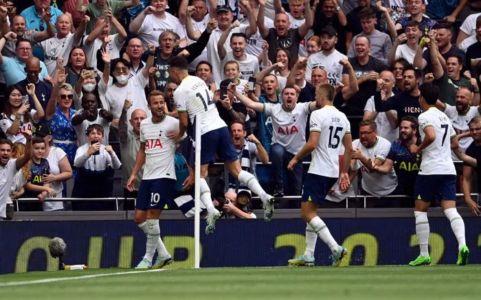 Harry Kane phá kỷ lục khủng, Tottenham tạm chiếm ngôi đầu - Ảnh 2. Harry Kane phá kỷ lục khủng, Tottenham tạm chiếm ngôi đầu - Ảnh 2.