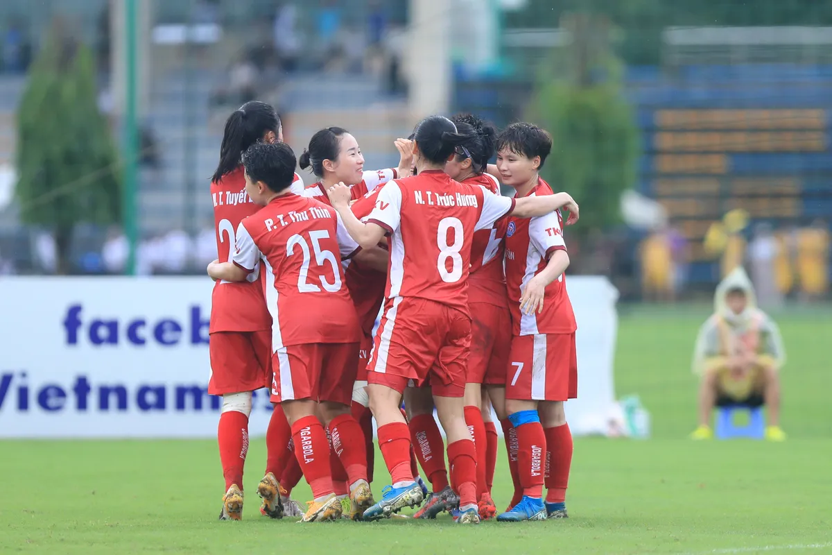 Than KSVN giành huy chương Đồng giải bóng đá Nữ Cúp Quốc gia 2022 - Ảnh 2. Than KSVN giành huy chương Đồng giải bóng đá Nữ Cúp Quốc gia 2022 - Ảnh 2.