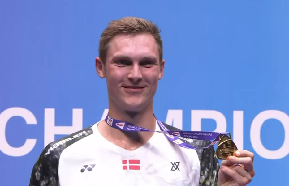 Axelsen và Yamaguchi đăng quang tại Giải cầu lông vô địch thế giới - Ảnh 1. Axelsen và Yamaguchi đăng quang tại Giải cầu lông vô địch thế giới - Ảnh 1.