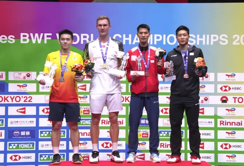 Axelsen và Yamaguchi đăng quang tại Giải cầu lông vô địch thế giới - Ảnh 2. Axelsen và Yamaguchi đăng quang tại Giải cầu lông vô địch thế giới - Ảnh 2.