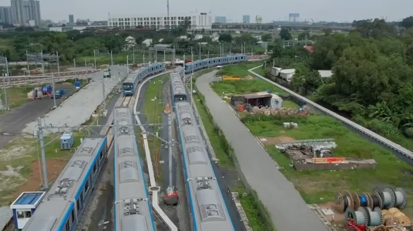 Chạy thử tuyến metro số 1 Bến Thành - Suối Tiên - Ảnh 1.