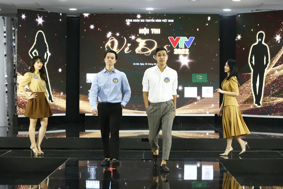 Vẻ đẹp VTV 2022: Thí sinh tỏa sáng với trang phục công sở - Ảnh 27.