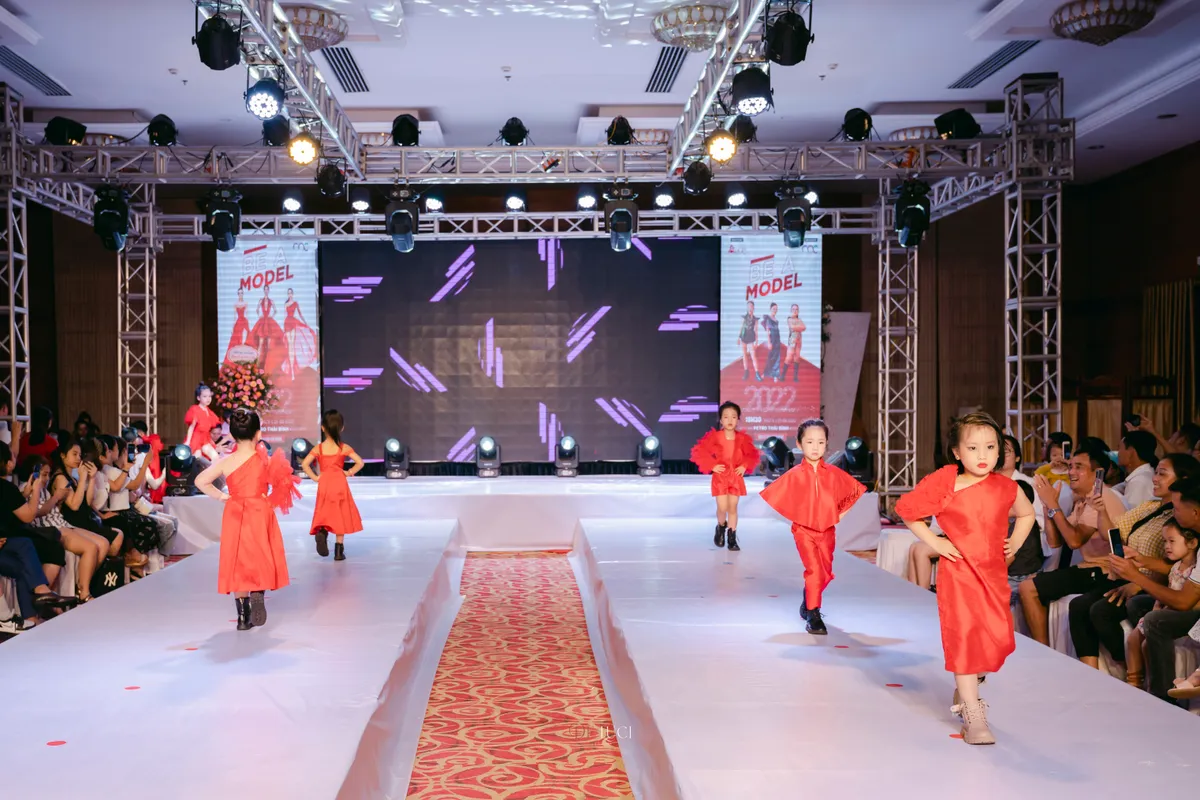 Chương trình nghệ thuật Be A Model 2022 - nơi chắp cánh ước mơ nghề mẫu cho giới trẻ - Ảnh 4. Chương trình nghệ thuật Be A Model 2022 - nơi chắp cánh ước mơ nghề mẫu cho giới trẻ - Ảnh 4.