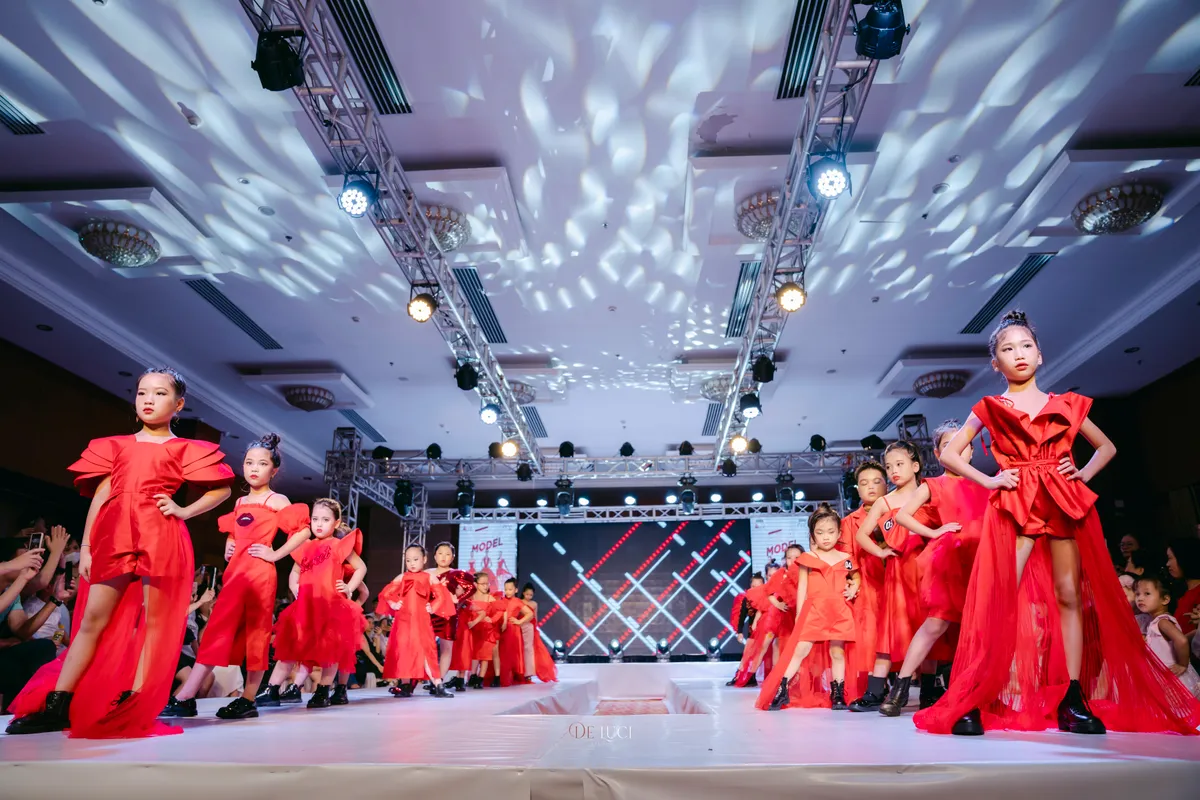 Chương trình nghệ thuật Be A Model 2022 - nơi chắp cánh ước mơ nghề mẫu cho giới trẻ - Ảnh 3. Chương trình nghệ thuật Be A Model 2022 - nơi chắp cánh ước mơ nghề mẫu cho giới trẻ - Ảnh 3.