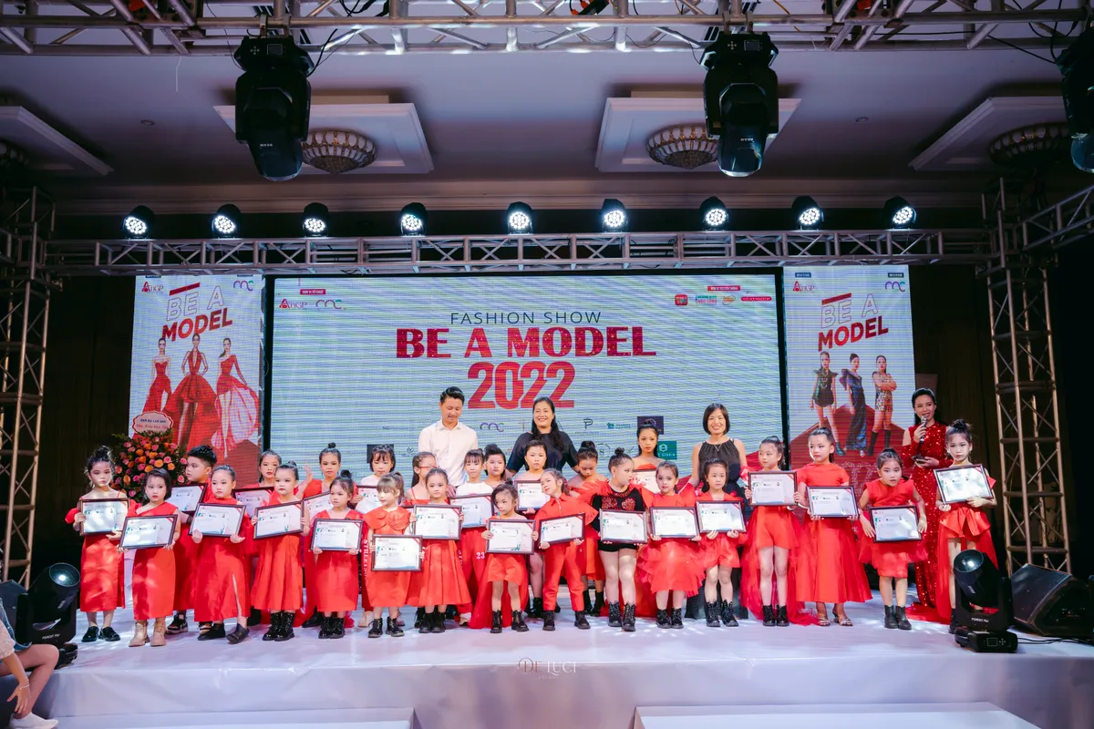 Chương trình nghệ thuật Be A Model 2022 - nơi chắp cánh ước mơ nghề mẫu cho giới trẻ - Ảnh 1. Chương trình nghệ thuật Be A Model 2022 - nơi chắp cánh ước mơ nghề mẫu cho giới trẻ - Ảnh 1.