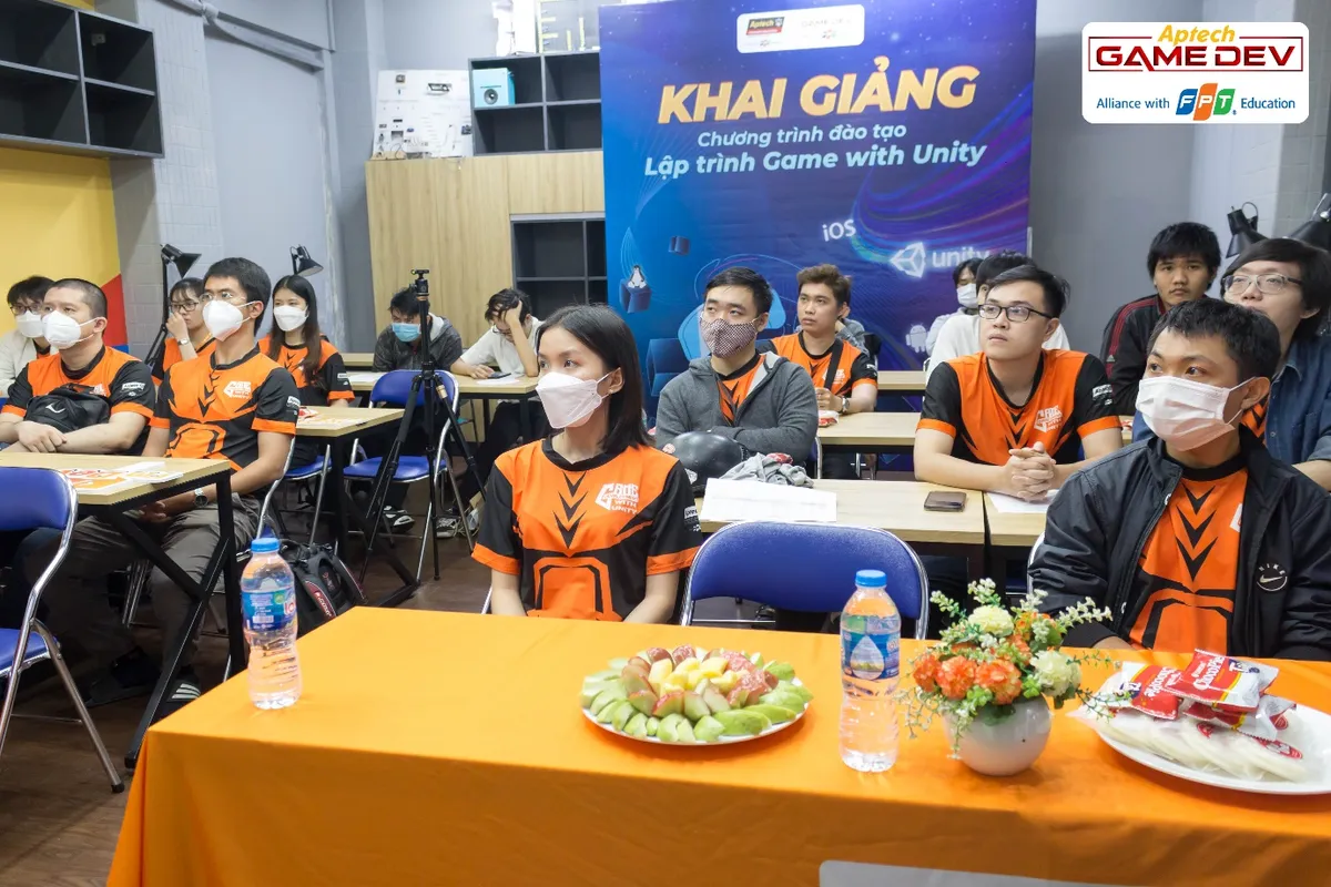 FPT Aptech giải cơn khát nhân lực ngành lập trình game - Ảnh 2.